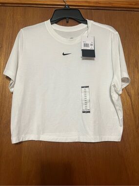 Women’s Cropped Tee
